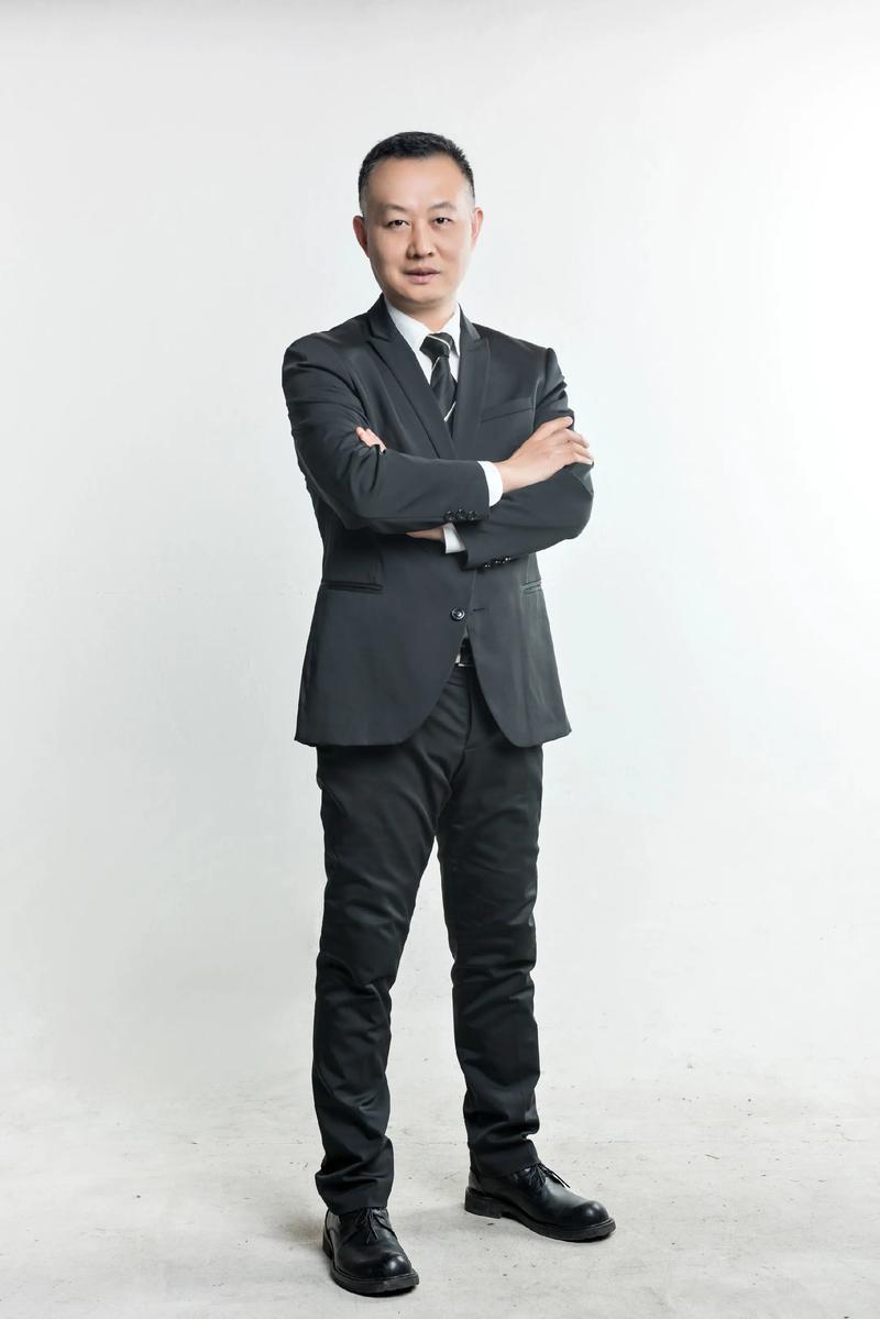 杨小琦 公关与传播总监